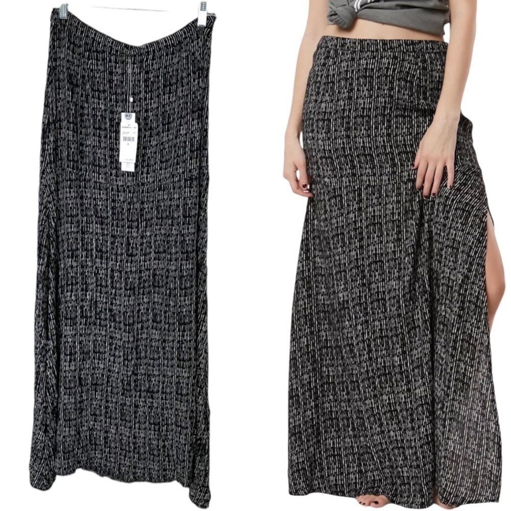 NEW O’Neill Ashton Printed Maxi Skirt Size M
